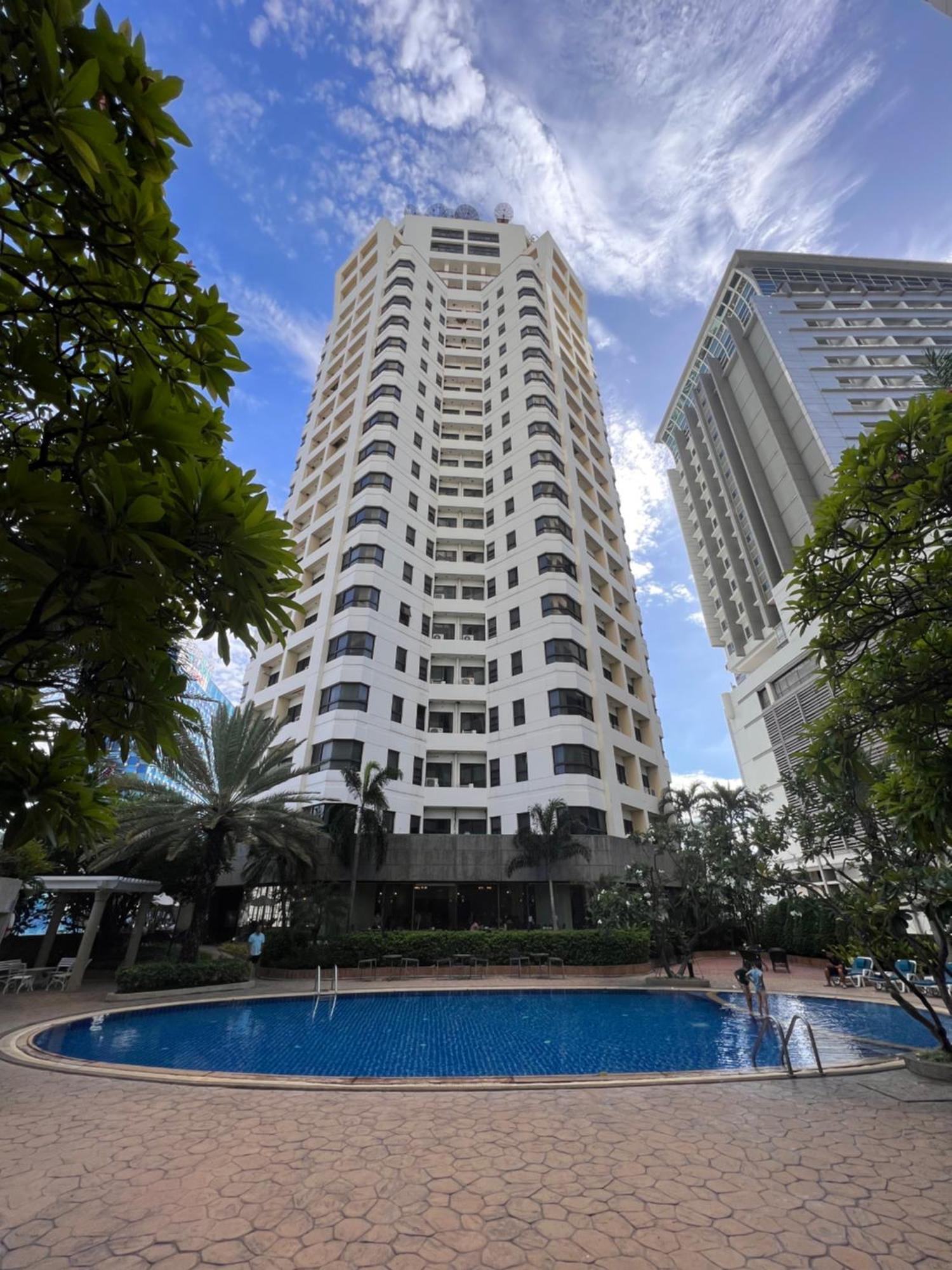 Grand Diamond Condo Suites Bangkok Eksteriør billede